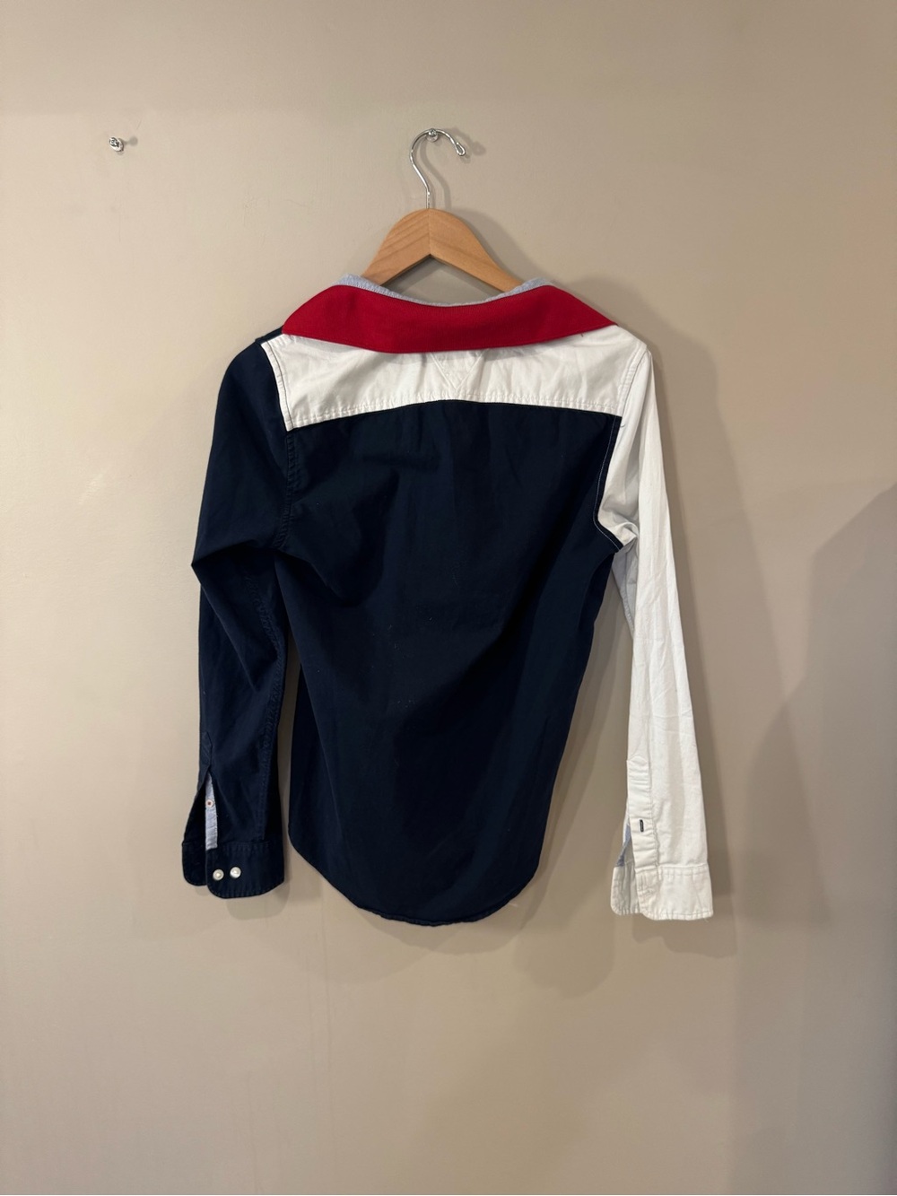 Tommy Hilfiger Men’s Colorblock Button Up Shirt XS Slim Fit Navy White Red - Picture 6 of 8